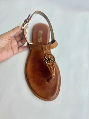 Michael Kors Brown Leather MK Logo T Strap Sandals Size 6